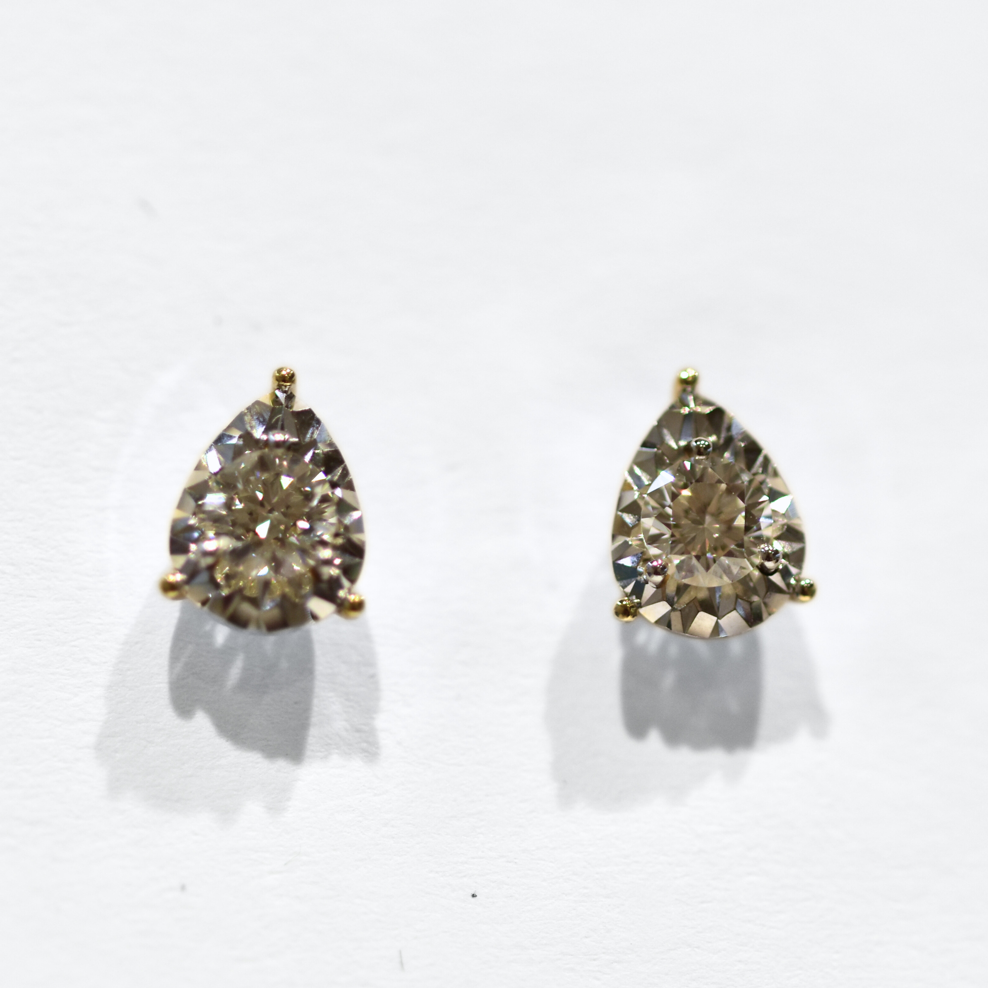 Picture of Natural Diamond Studs